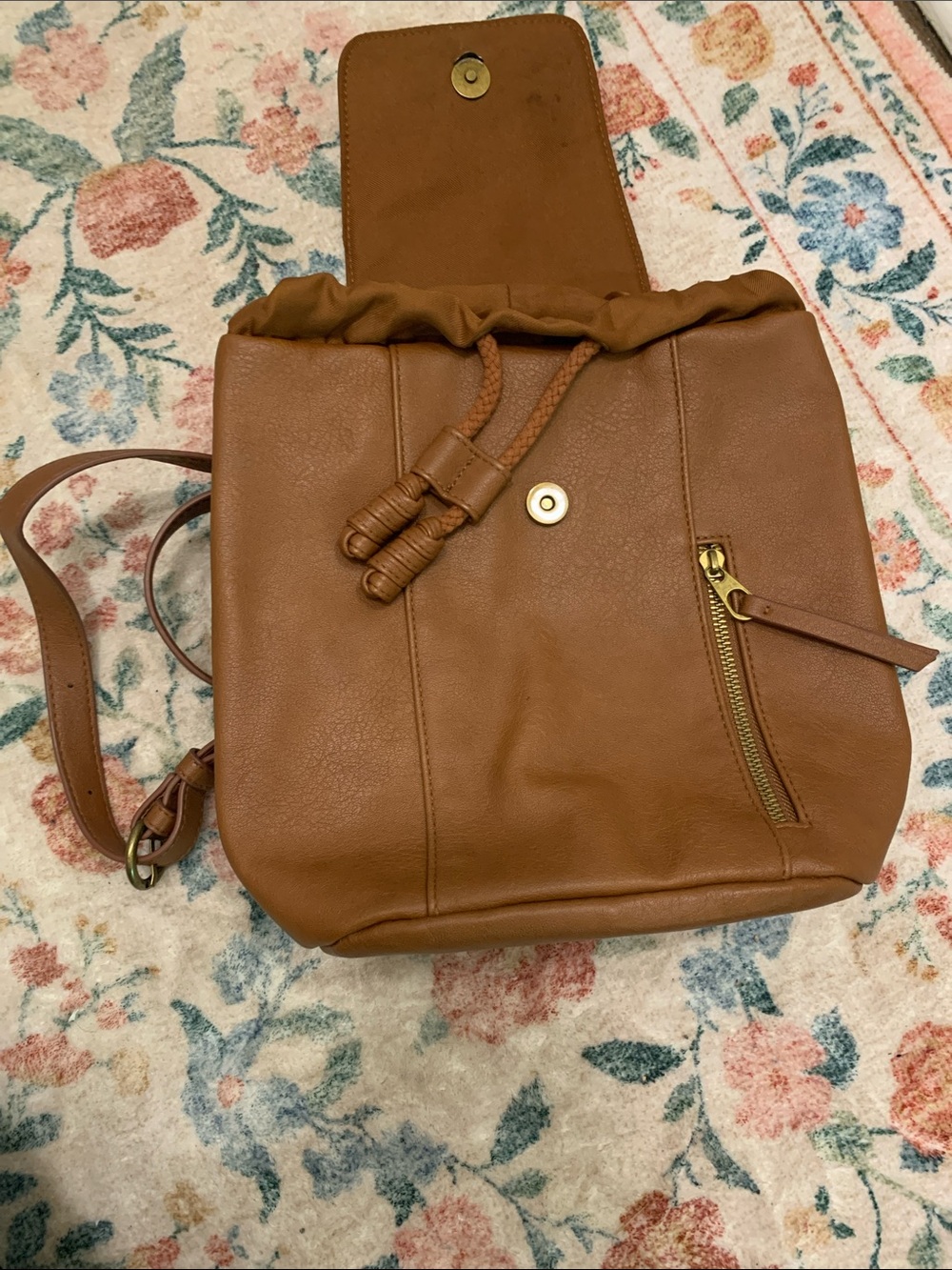 Universal Thread Tan Faux-Leather Drawstring Backpack - Picture 3 of 6